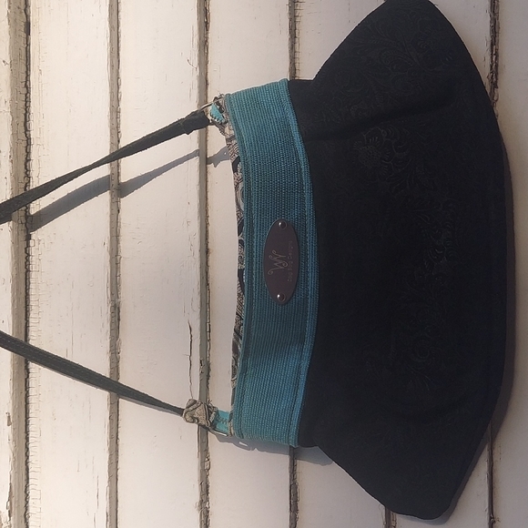 WN Zag Bag Leather Shoulder Bag - Picture 2 of 9